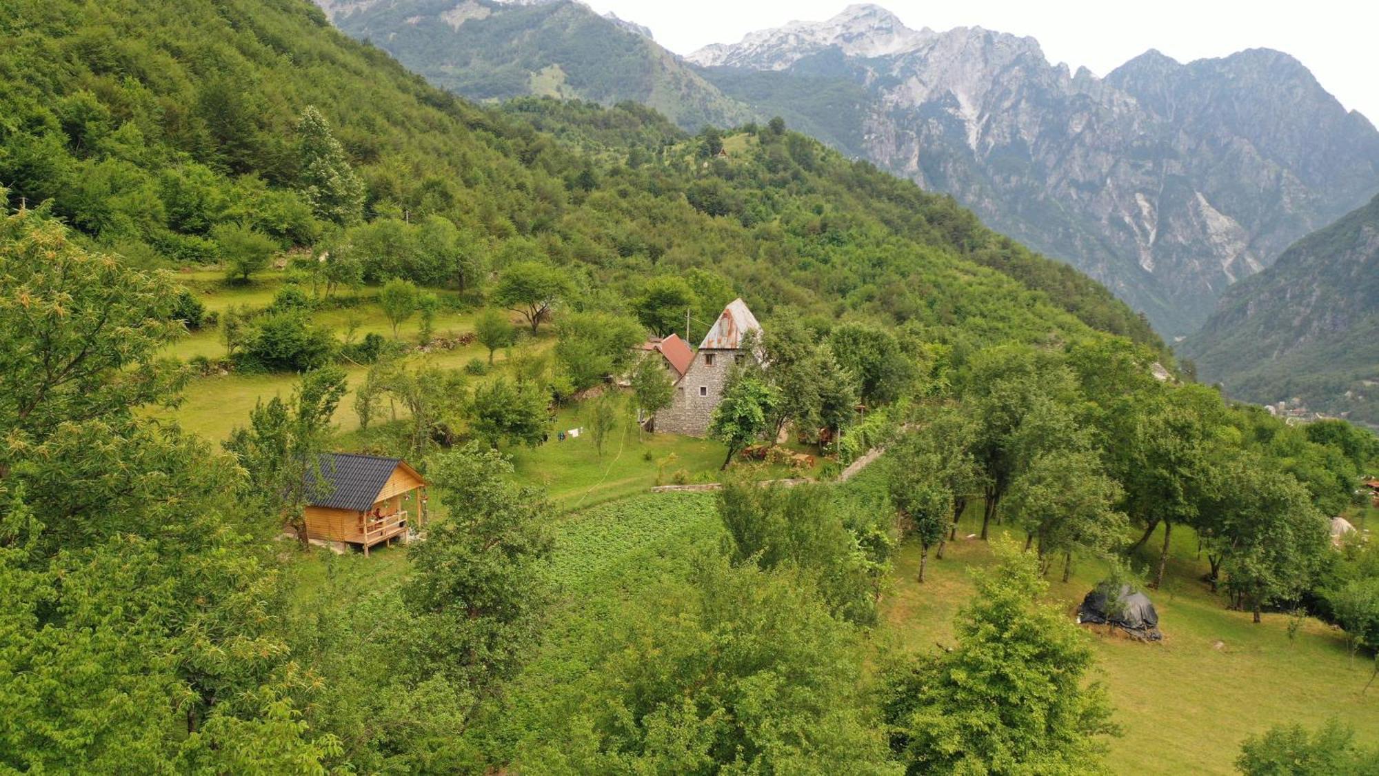 Bujtina Shkambi Hotel Theth Luaran gambar