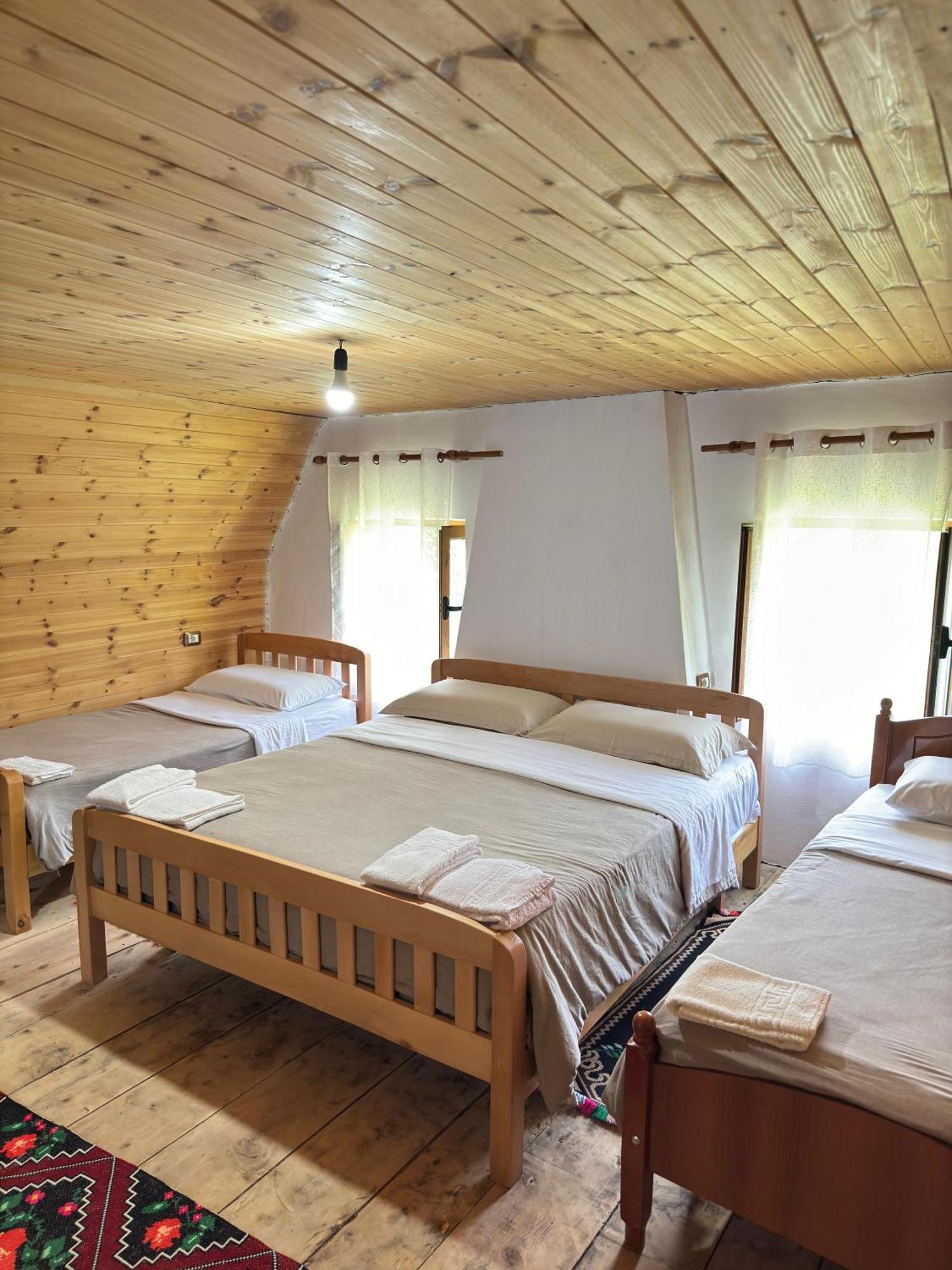 Bujtina Shkambi Hotel Theth Luaran gambar